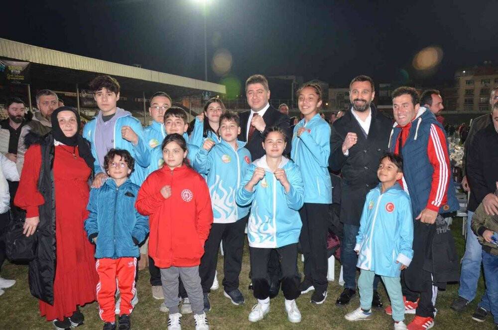 Ordu’da 10 bin kişi statta iftar yaptı