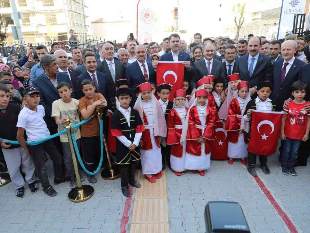 Bakan Kurum: “Türkiye, son 20 yılda eğitim alanında çağ atlamıştır”