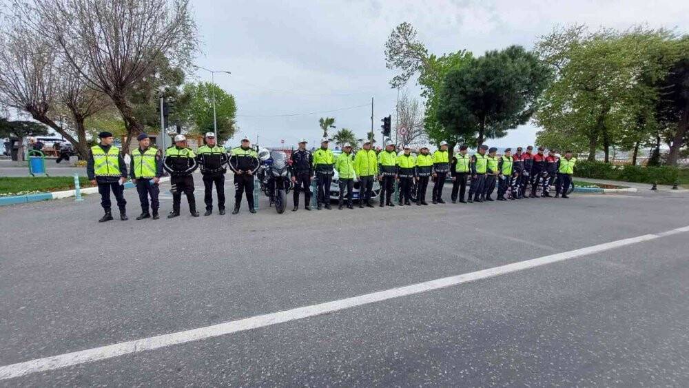 İstanbulluların akın etmesi beklenen şehirde jandarma ve polisten ortak denetim