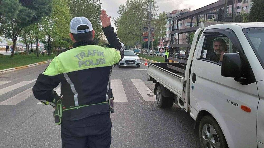 İstanbulluların akın etmesi beklenen şehirde jandarma ve polisten ortak denetim