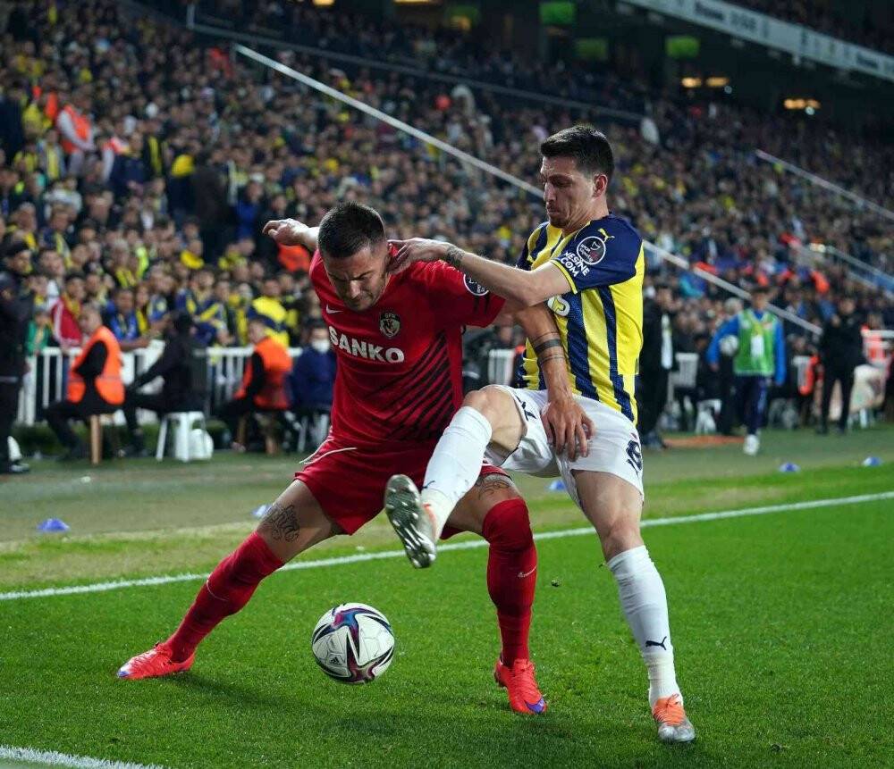 Spor Toto Süper Lig: Fenerbahçe: 1 - Gaziantep FK: 0 (İlk yarı)