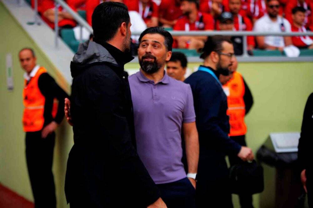 Spor Toto Süper Lig: Konyaspor: 1 - Fatih Karagümrük: 0 (İlk yarı)