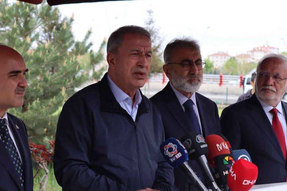 Bakan Akar: Irak ve Suriye’nin kuzeyinde tek amacımız var o da teröristle mücadele etmek