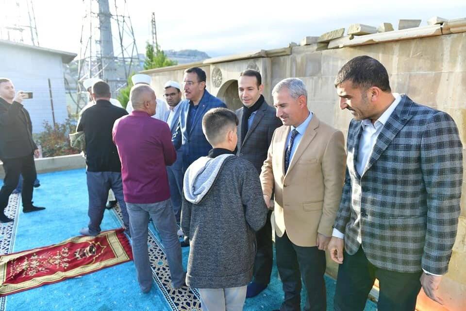 Tarihi namazgah alanı bayram namazında doldu taştı