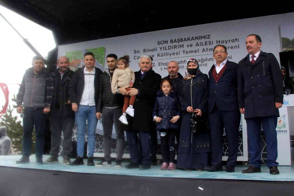 Binali Yıldırım ve ailesi tarafından yaptırılan camii ve külliyenin temel atma töreni gerçekleşti