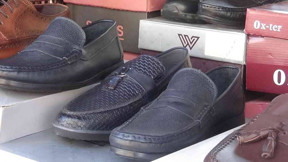 Dar ayakkabı düztabanlık ve mantar enfeksiyonu nedeni