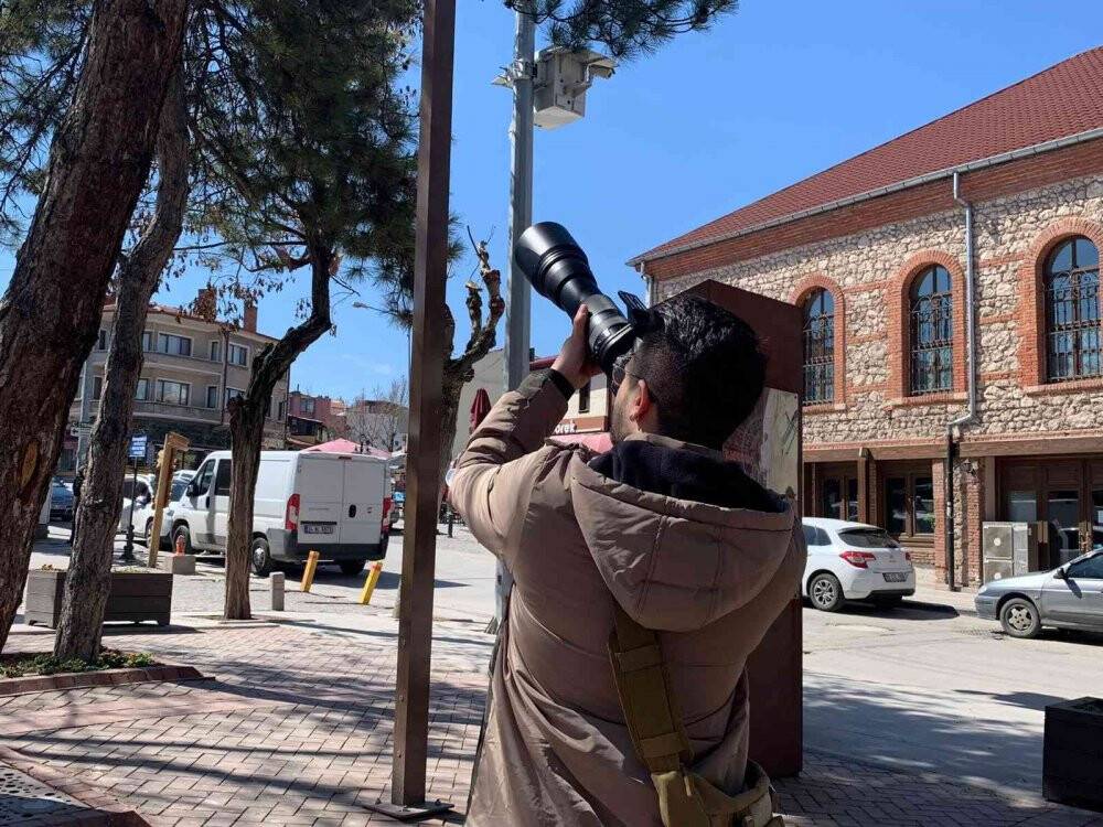 Genç doktor şehir şehir gezip doğa gözlemi yapıyor