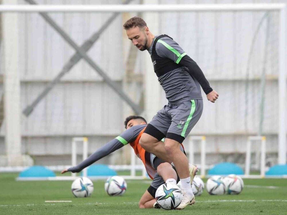 Konyaspor’da Antalyaspor maçı hazırlıkları devam ediyor