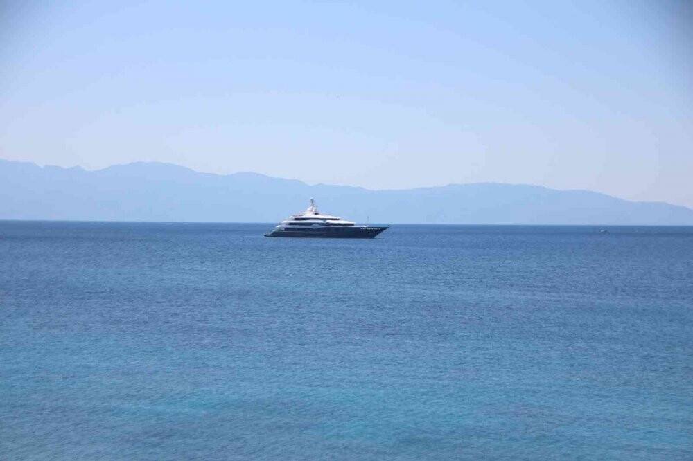 Rus oligarkların yatları ardı ardına geliyor