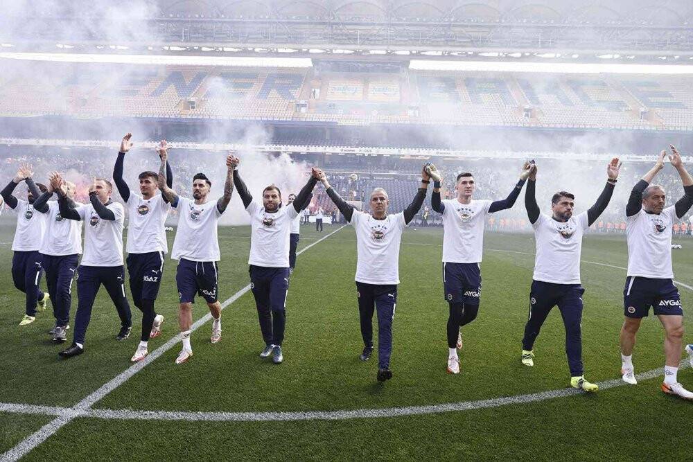 Fenerbahçe’den 20 bin kişilik antrenman