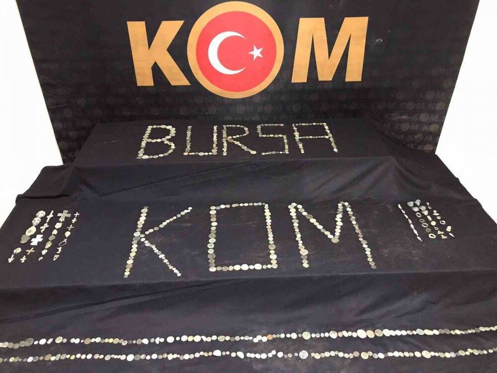 Bursa’da 710 adet Bizans dönemine ait sikke ele geçirildi