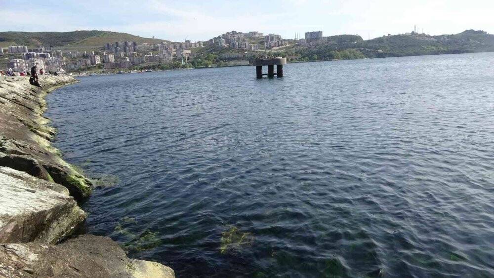 Gemlik’te müsilaj sona erdi, denizi oltacılar doldurdu