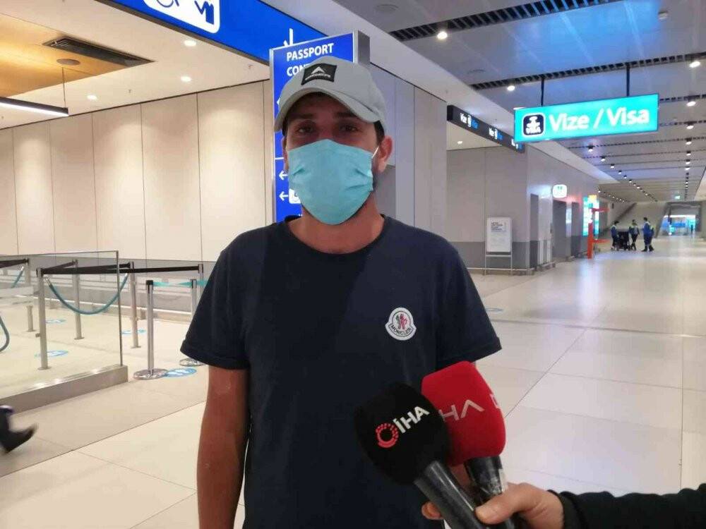 Bali’de balıkçıların kurtardığı Türk gemi kaptanı yurda döndü