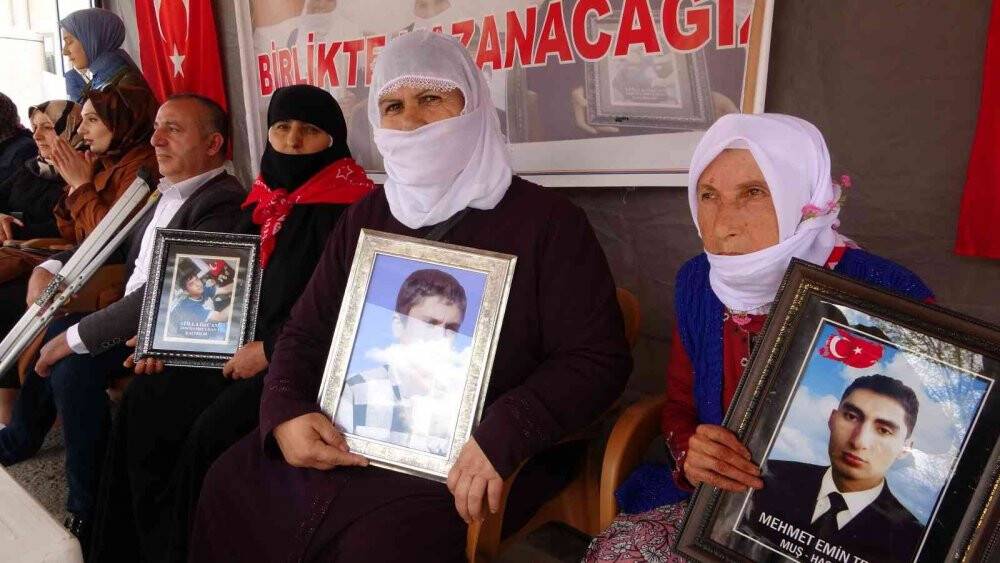 Muş’ta bedensel engellilerden evlat nöbetindeki annelere destek