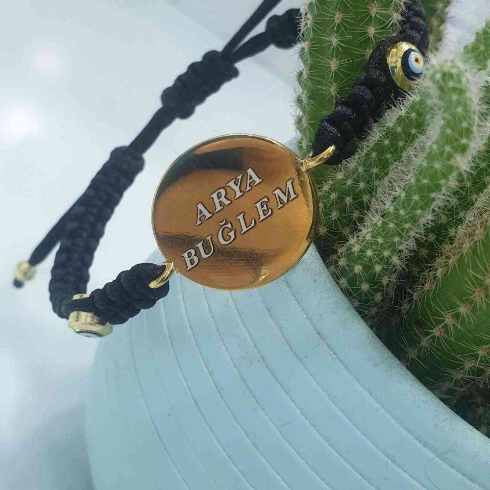 Sadece altın ve gümüş işlemiyor; aynı zamanda gönül köprüsü kuruyor