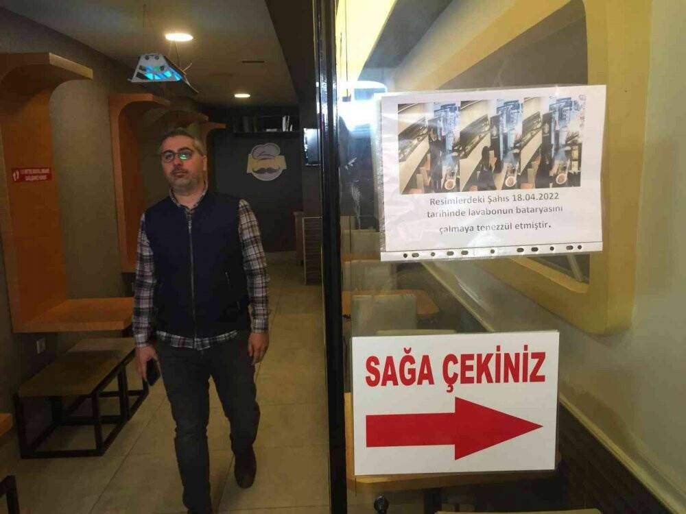Kafede simit yedi, çay içti lavabo bataryasını çalıp gitti