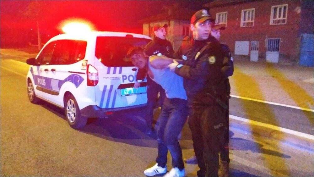 Sokak ortasında silahlı kavga: 3 yaralı