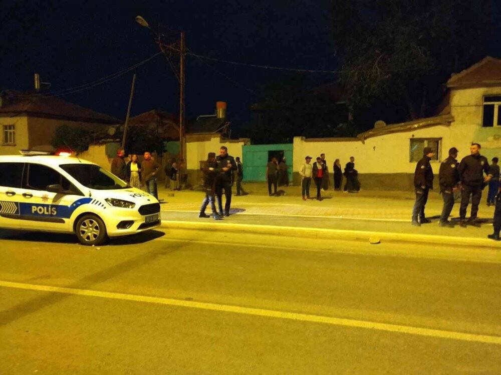 Sokak ortasında silahlı kavga: 3 yaralı