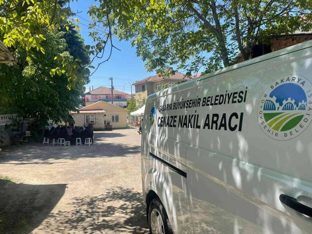 Yangını söndürmek isterken hayatını kaybetmişti son yolculuğuna uğurlandı