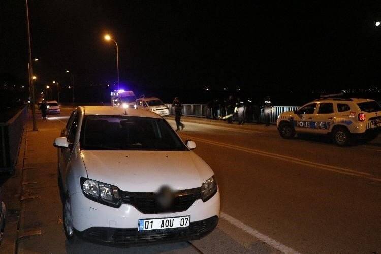 Yasak aşk yaşayan sevgililer köprüden suya atladı