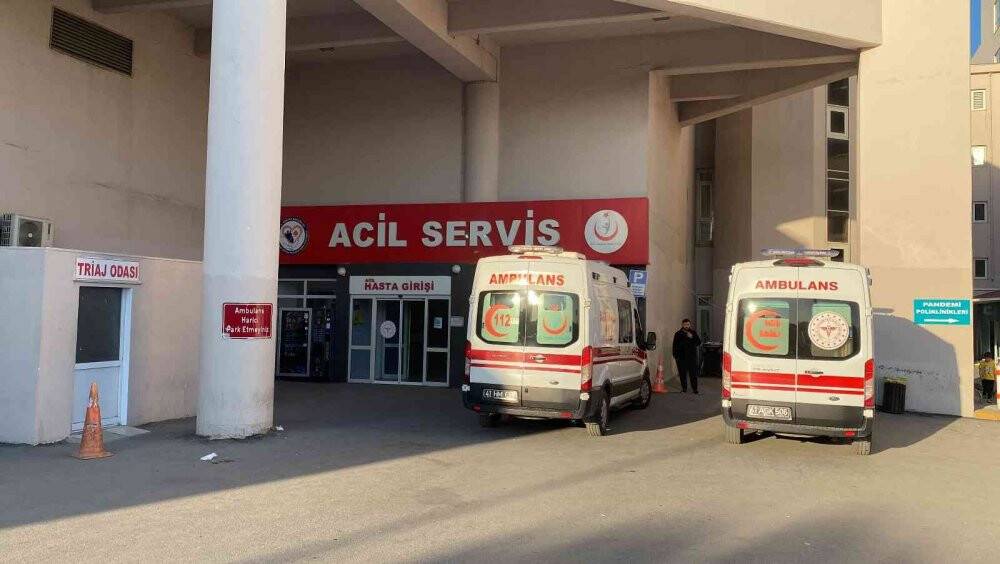 Hastane çalışanları yedikleri yemekten zehirlendi