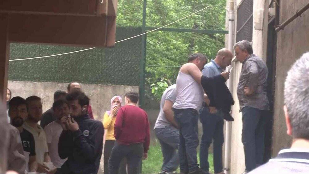 Sultanbeyli’de tekstil atölyesinde korkutan yangın