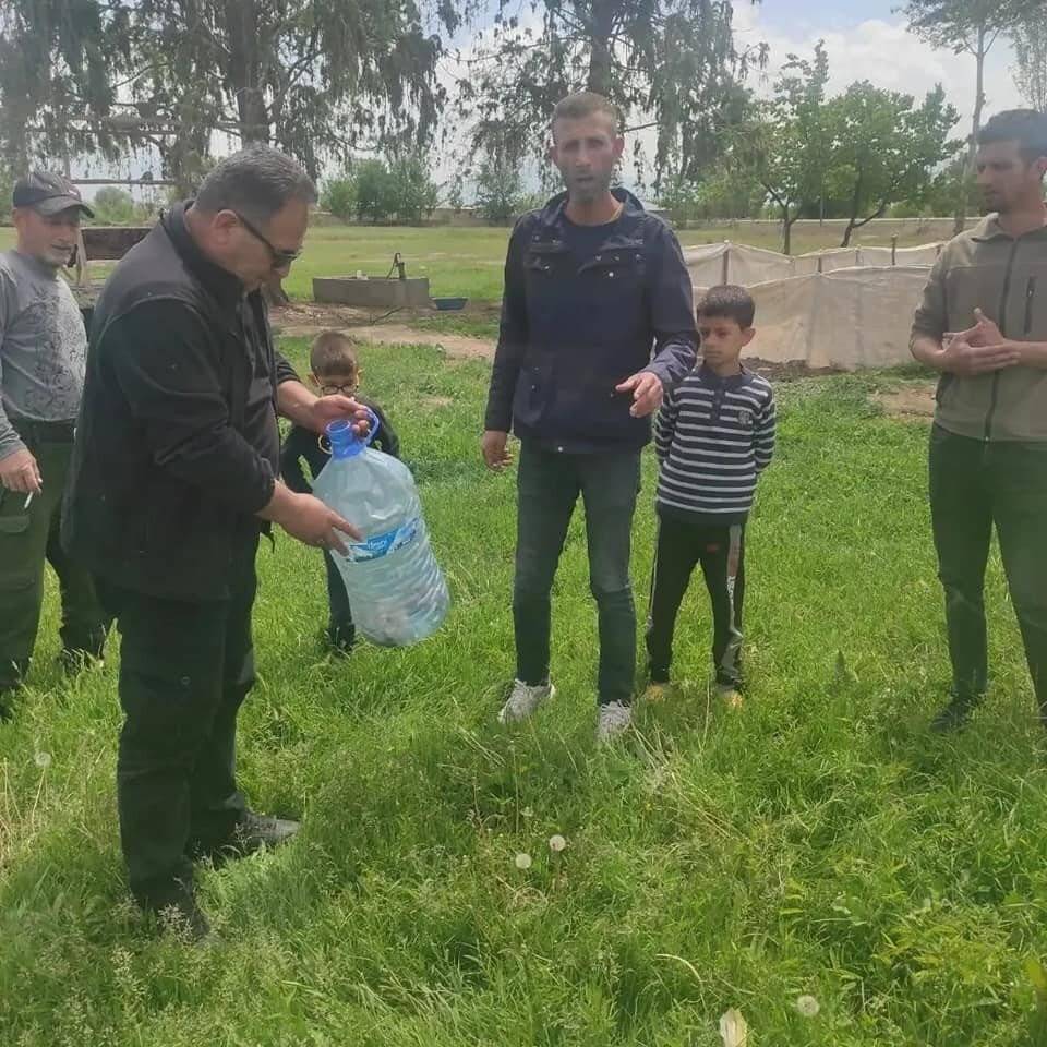 Bahçesinden engerek yılanı çıktı