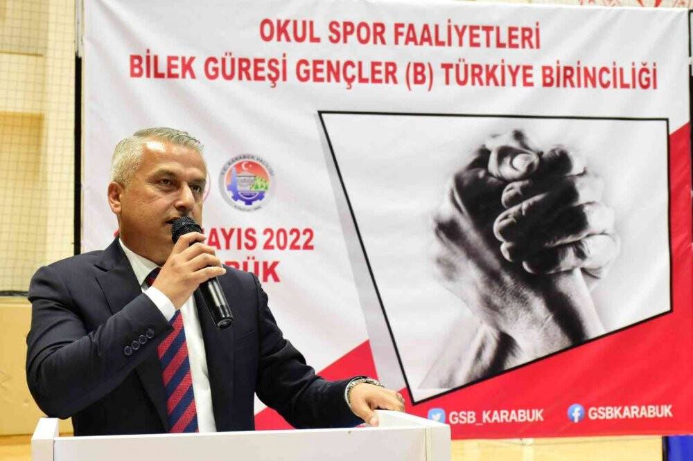 Bilek Güreşi Gençler (B) Türkiye Şampiyonası Karabük’te başladı
