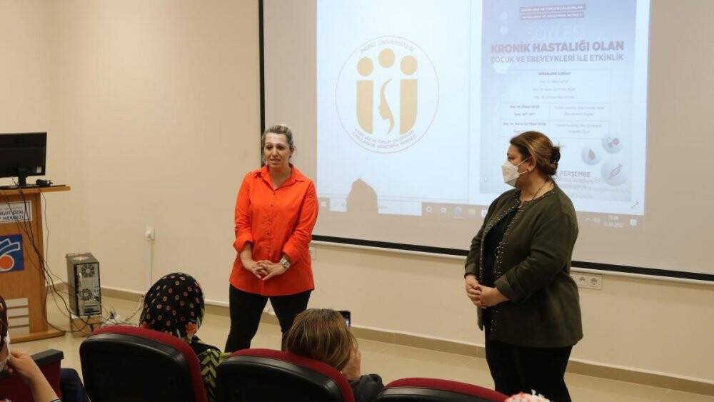 Kronik hastalığı olan çocuklara moral  etkinliği