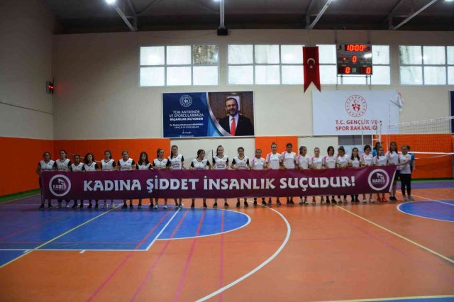 Selendi’de filenin sultanı Mehmet Akif Ersoy Anadolu Lisesi