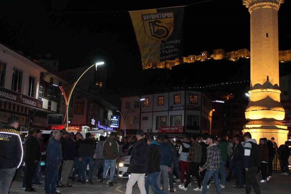 Bayburt’ta play-off yarı final coşkusu
