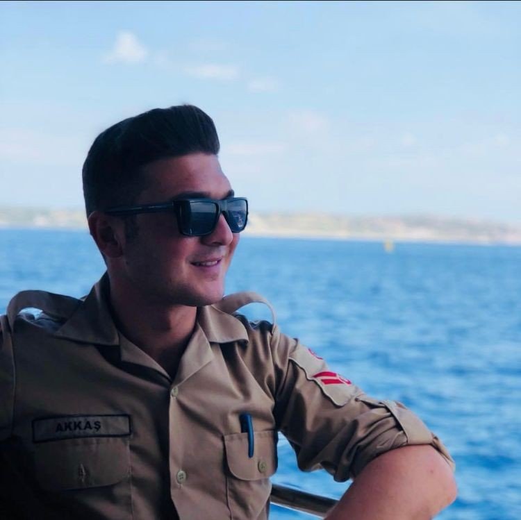 İzmir’in Çeşme ilçesinde bıçaklanan uzman çavuş hayatını kaybetti