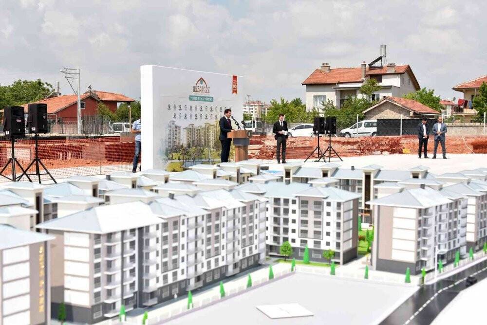 Karatay’ın 42. toplu konut hamlesi Aksapark’ın temeli atıldı