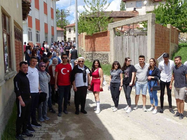 Hisarcık MYO’da Zafer’in 100. yılı doğa yürüyüşü