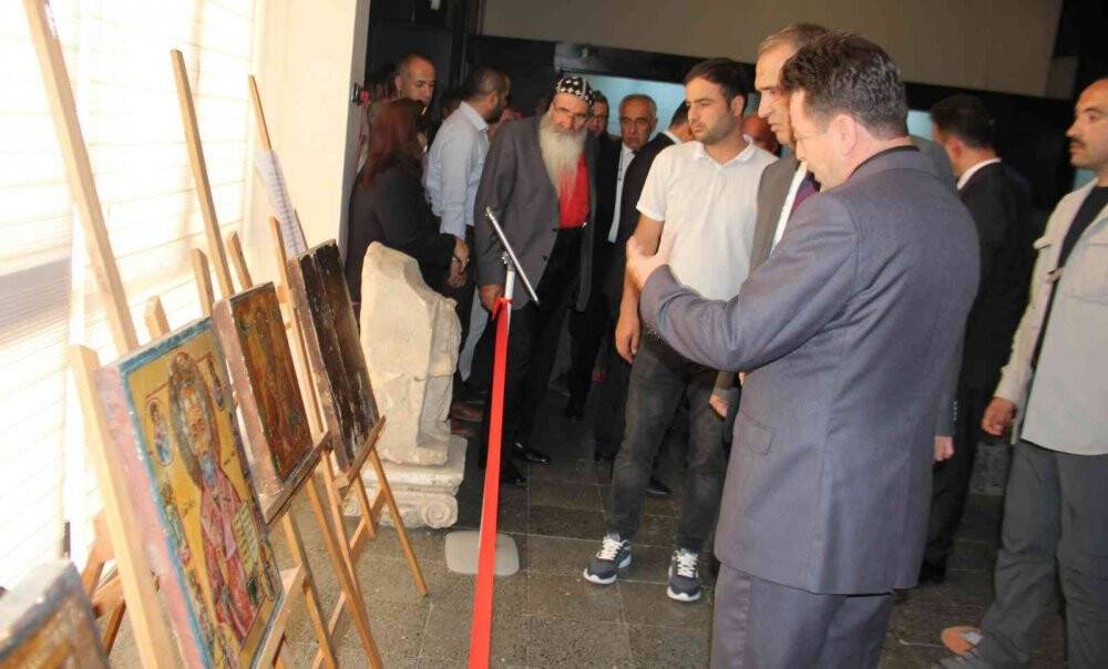 Jandarmanın ele geçirdiği tarihi eserler müzede sergileniyor