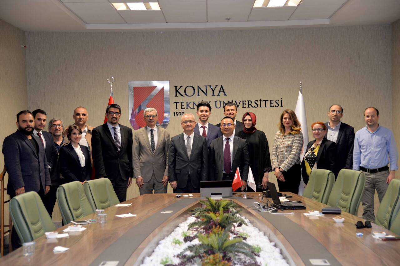 ktun-teknoloji-transfer-ofisi-huawei-ile-bir-araya-geldi-2.jpg