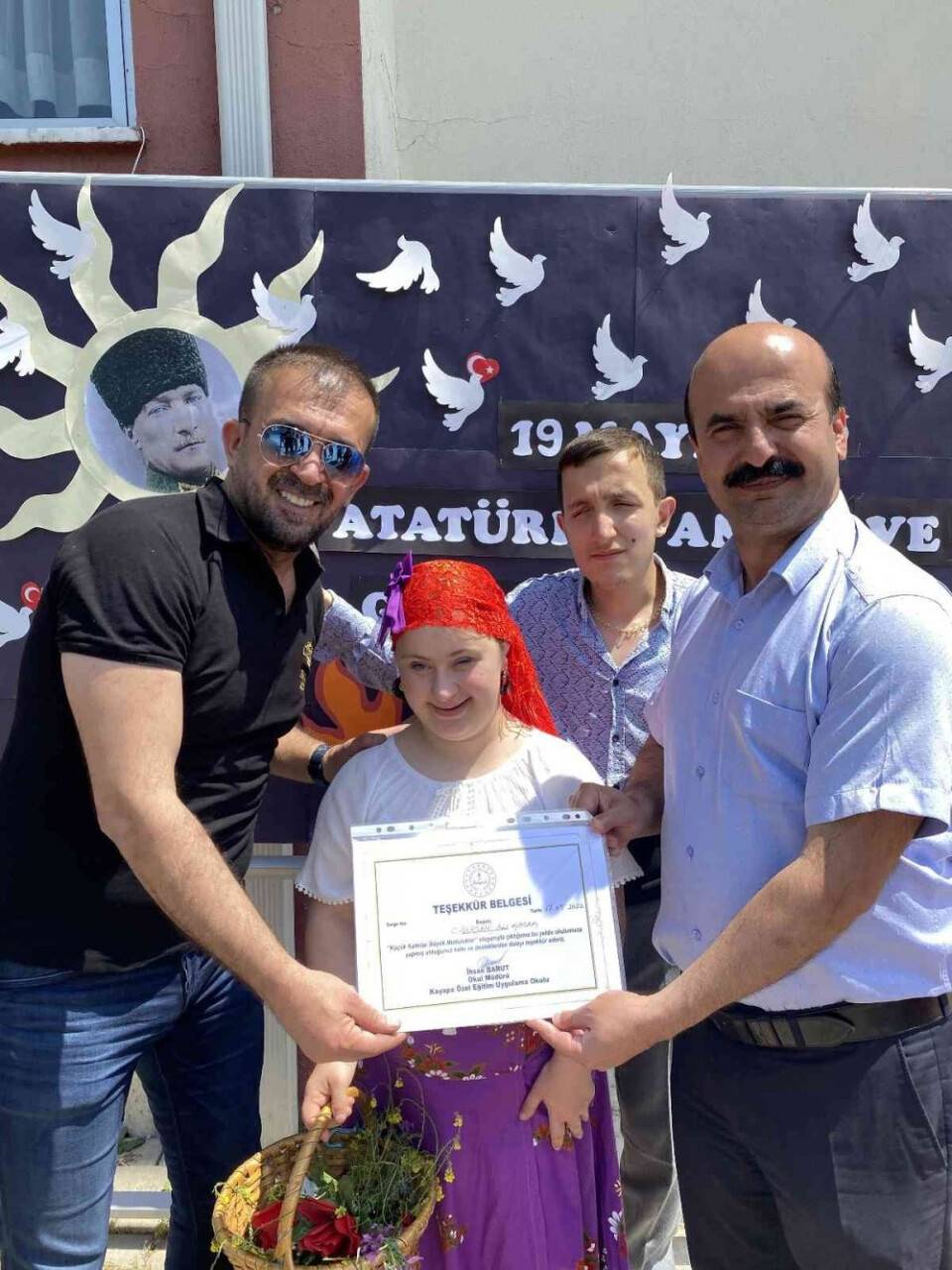 Fenomen ciğerciden öğrencilere büyük jest