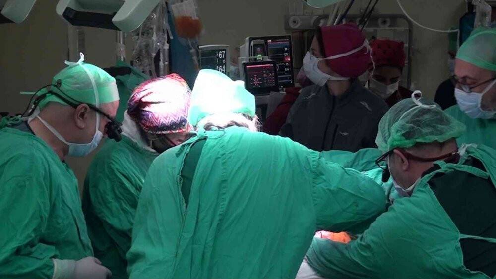 Oğlundan aldığı karaciğer ile hayata tutundu