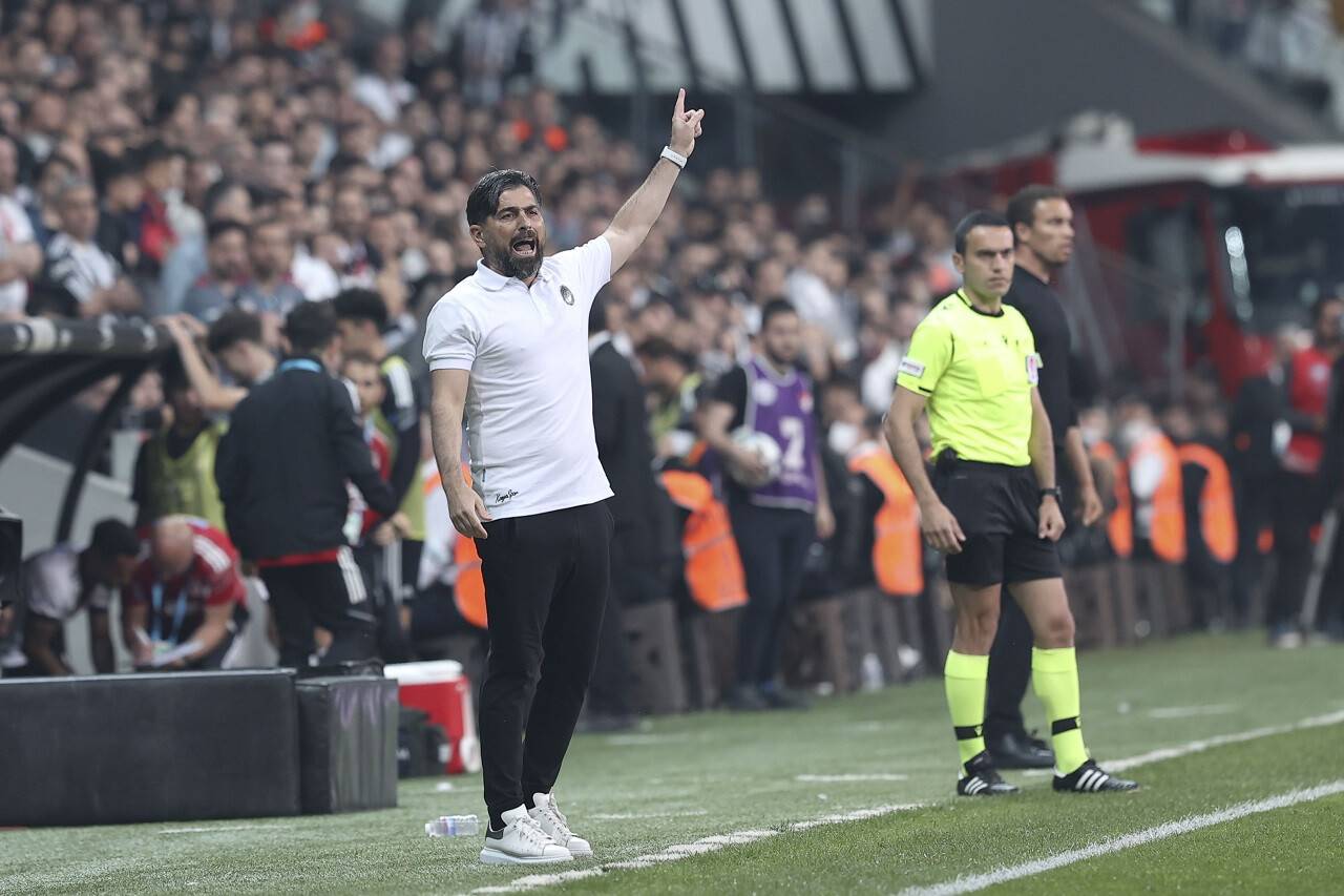 aa-20220521-27936557-27936553-besiktas-ittifak-holding-konyaspor.jpg