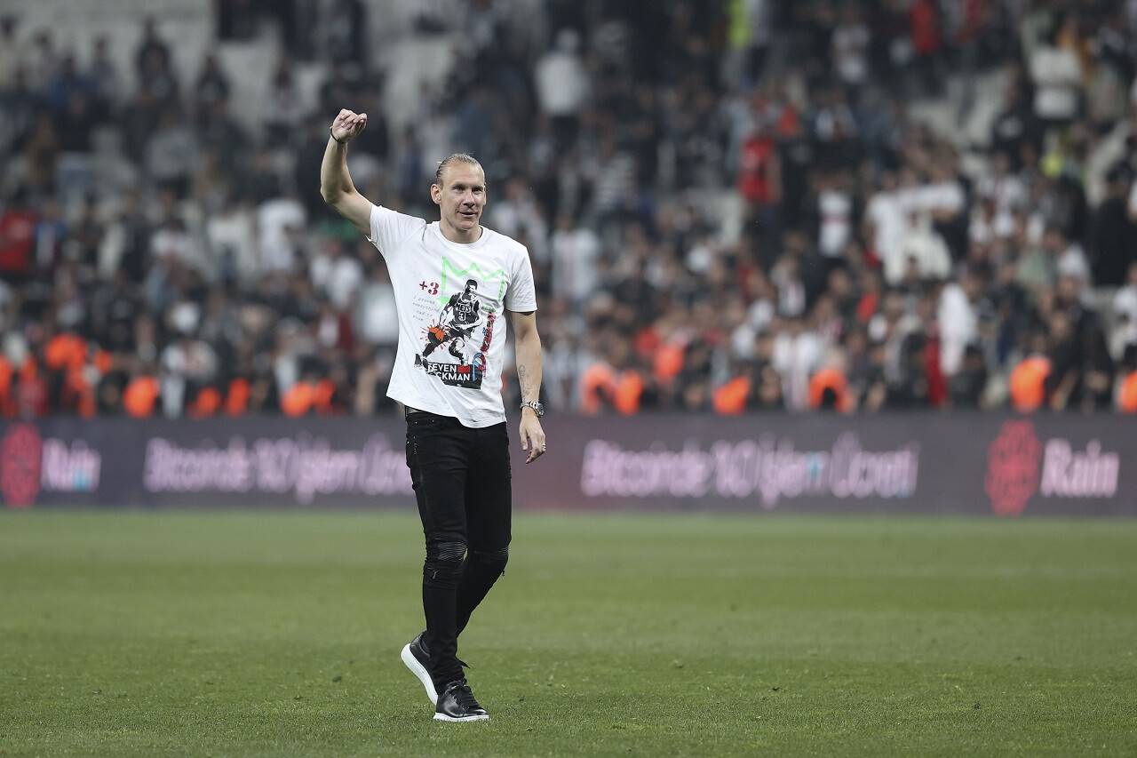 aa-20220521-27936557-27936555-besiktas-ittifak-holding-konyaspor.jpg