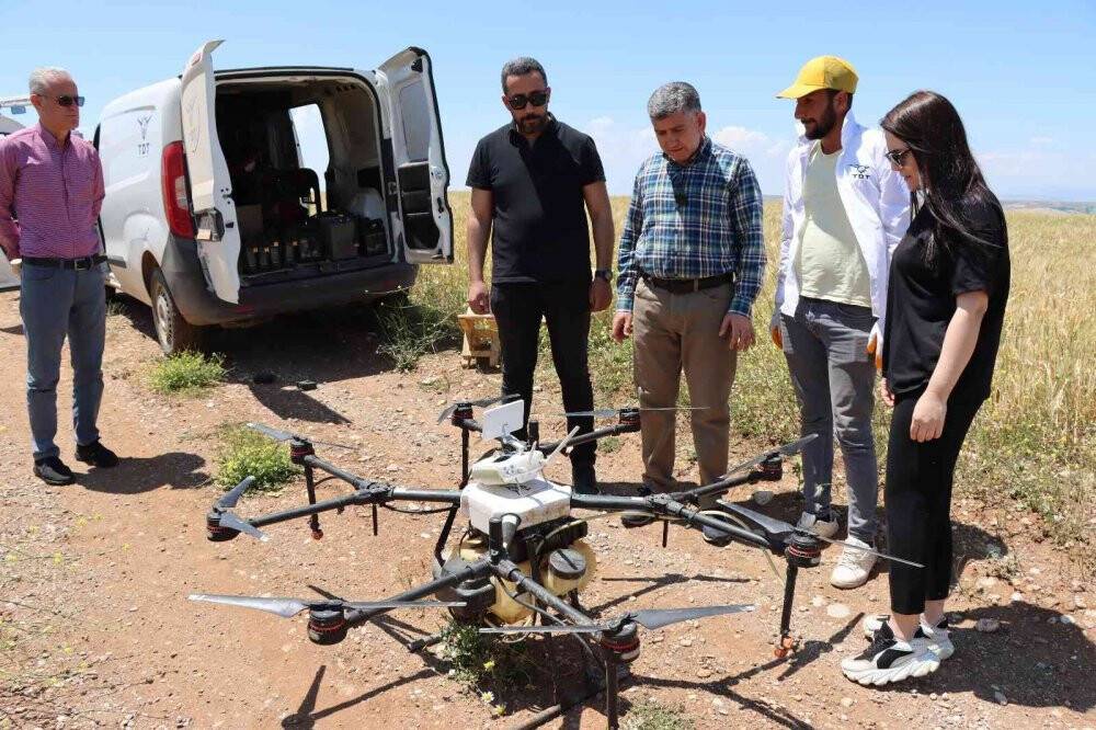 Dron teknolojisi çiftçiye kazandırıyor