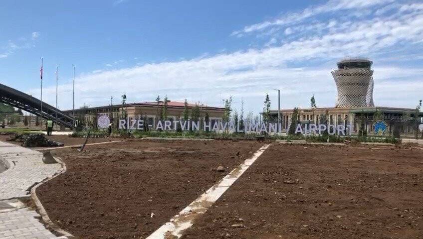 Rize-Artvin Havalimanı’na bir haftada yaklaşık 9 bin yolcuyu ağırladı