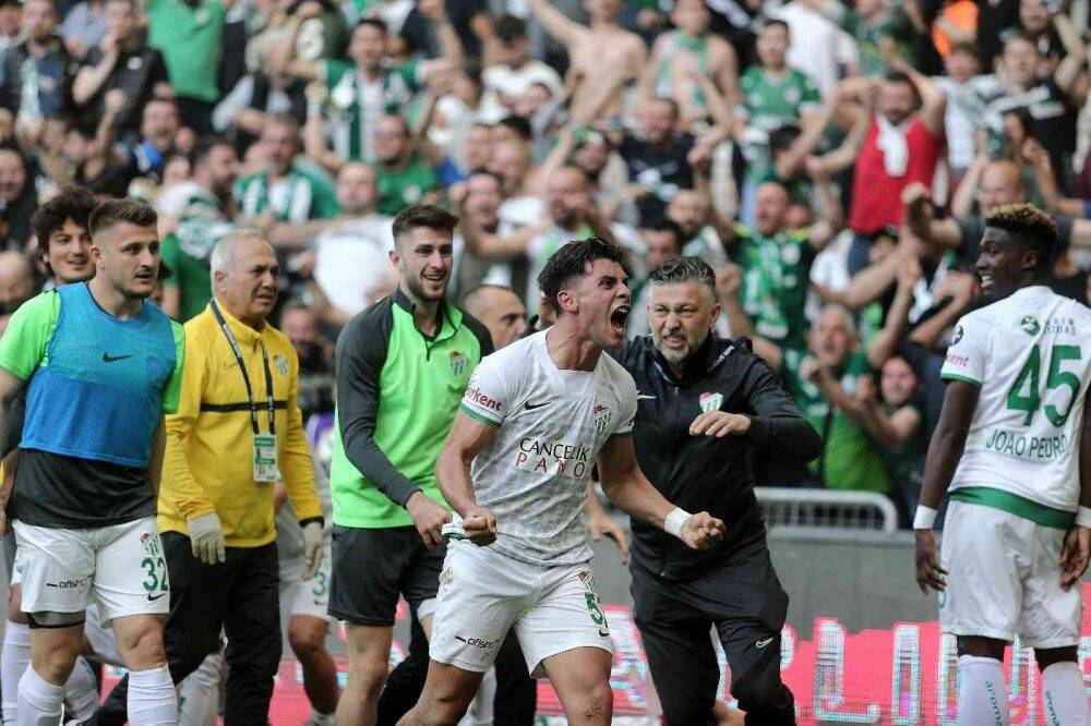 Bursaspor’un Fenerbahçe’den kiraladığı Uğur Kaan Yıldız takıma veda etti