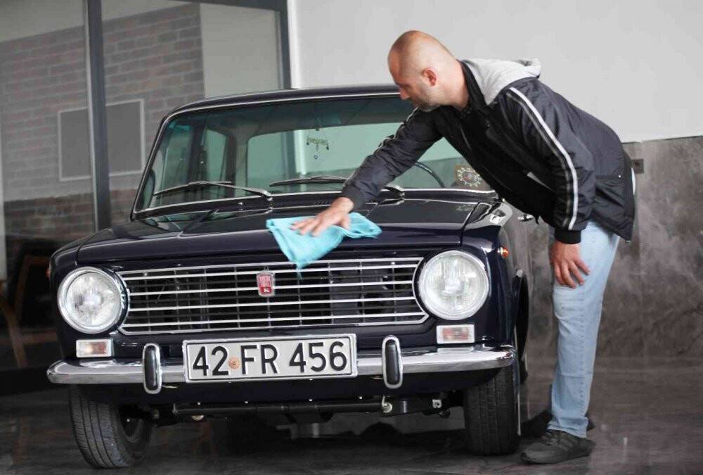 Çocukluk hayali 1975 model Murat 124'ü 280 bin TL'den satışa çıkardı