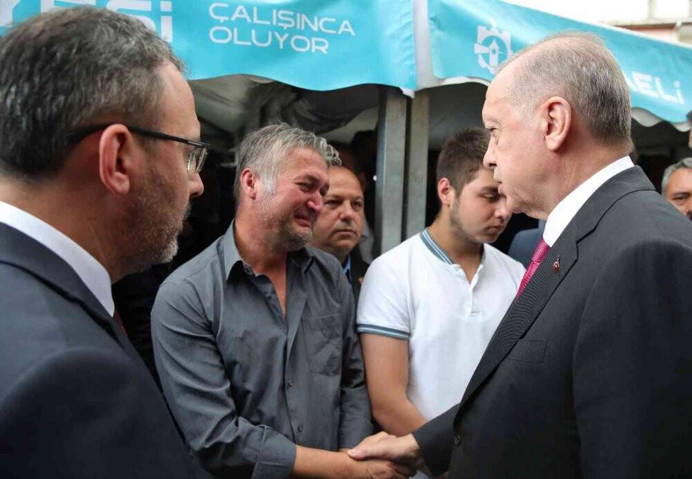Cumhurbaşkanı Erdoğan, Sude Akkuş'un cenazesine katıldı