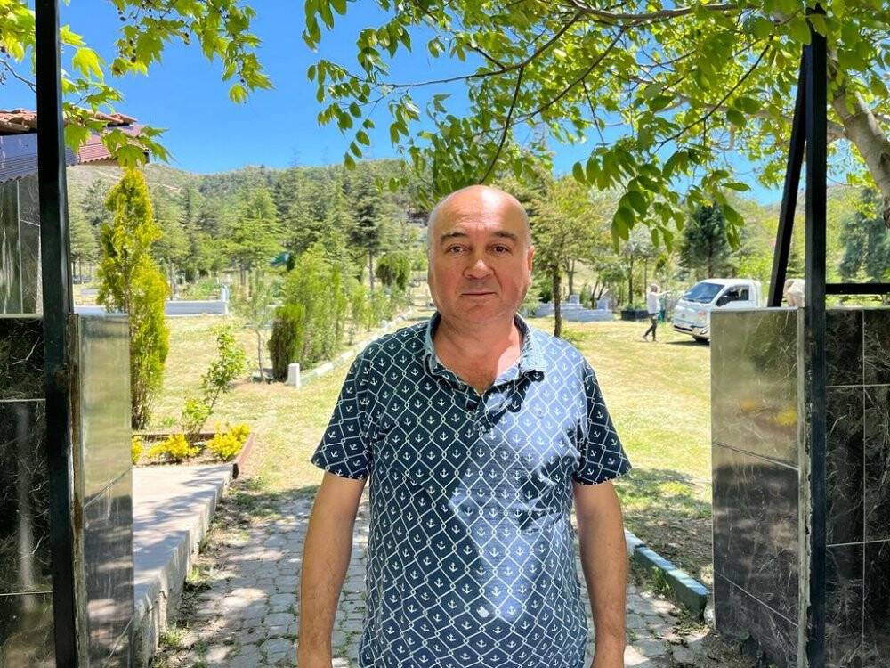 Hırsızlar bu sefer mezarlığın kapsını çaldı