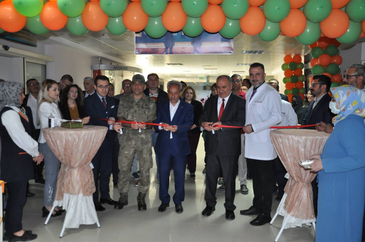 aa-20220524-27960928-27960925-aksehirde-herkes-icin-ruh-sagligi-sergisi-sergisi-acildi.jpg