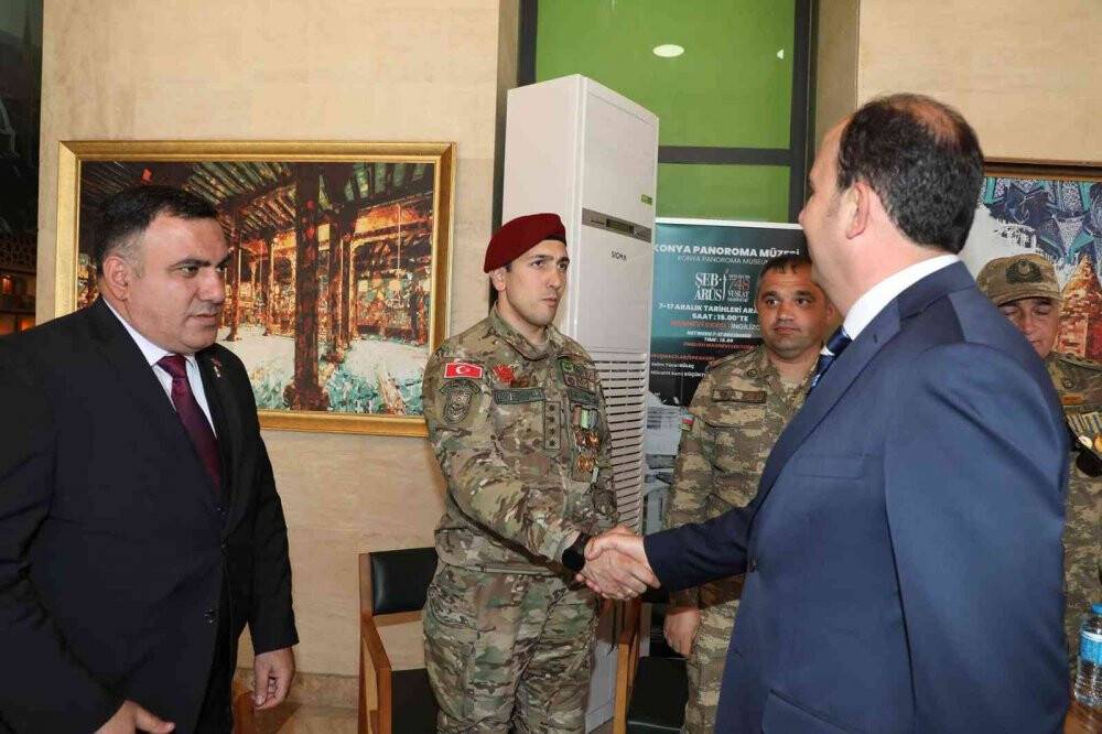 Başkan Altay Konya'ya gelen  gazilerle bir araya geldi