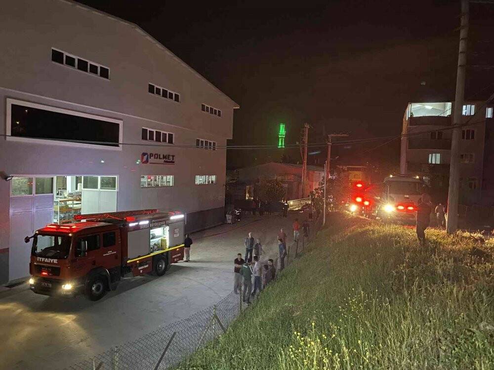 Bursa’da korkutan fabrika yangını