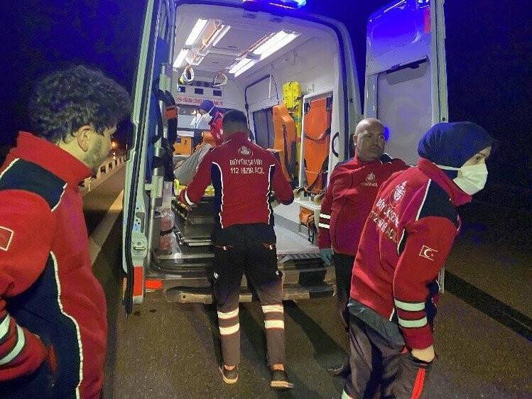 Takla atan otomobil metrelerce sürüklendi